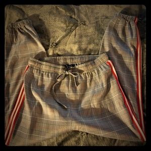 NWOT-Lea&Viola Plaid Jogger